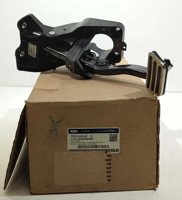 Nuevo conjunto de pedales de freno originales Ford 2015-2019 Mustang A/T FR3Z-2455-AF Foto 1 de 4