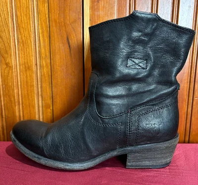 Frye Women's Carson Tab Short 76461 Black Leather Round Toe Ankle Boots Sz 5.5 B - Image 1 of 4