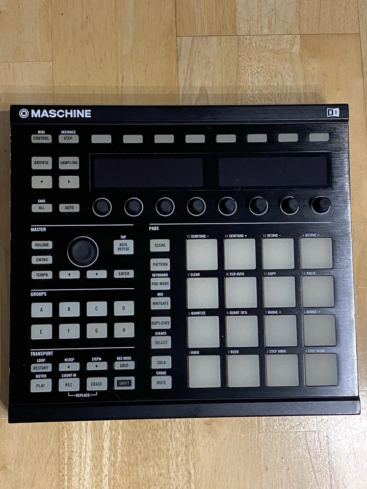 Native Instruments Maschine MK2 – Funktion getestet | Kabel (USB)  - Bild 1 von 4