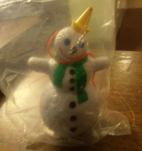 Adorno de muñeco de nieve Jack in the Box casi 4" de alto lata independiente relleno de medias - Imagen 1 de 11