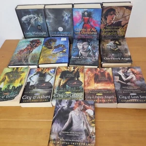 MORTAL INSTRUMENTS Lot Of 14 Shadowhunters Series Cassandra Clare,  Bane & More  - Imagen 1 de 11