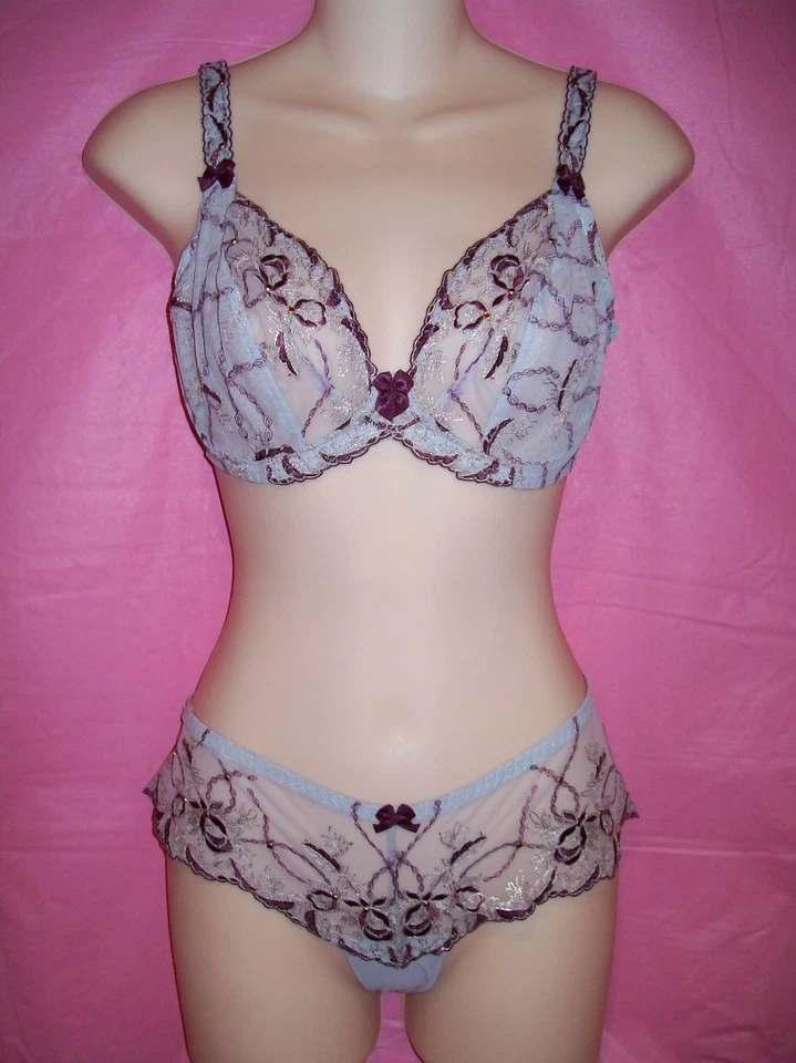 Conjunto de lencería clásica Rondo Alegro - Sujetador de inmersión y panty hipster, ajuste sexy Foto 1 de 1