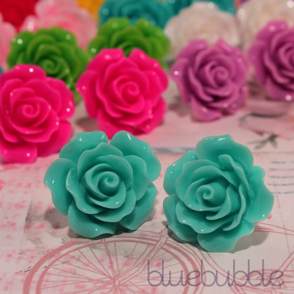 LARGE VINTAGE CARVED 22mm ROSE EARRINGS WEDDING FAVOUR BRIDE BRIDESMAID PROM UK - Изображение 1 из 1