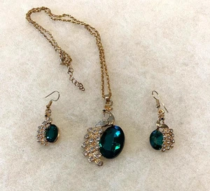 Kosten. Grün goldfarben Kristall Halskette Ohrring Set - 18 Zoll Seilkette & Verlängerung - Bild 1 von 6