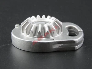 Für Yamaha Außenbordmotor 40 PS Getriebe Ritzel engranaje 676-42151-00-94, 16T - Picture 1 of 7