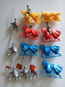 BATTLE MASTERS CAVALIERI E CAVALLI MINIATURE 80 MB NO HEROQUEST ZARGON D&D M - Picture 1 of 3