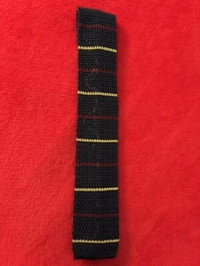 NWOT Lands' End Dark Blue Silk Knit Tie Red & Gold Stripes 2.5x58 Made in Italy - Picture 1 of 11