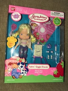 Nuovo 2004 Strawberry Shortcake Talkin Giggle Paintin Fun Angel Cake bambola + DVD - Foto 1 di 7