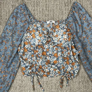 Madden NYC Junior XL Top Campesino Estampado Fruncido Floral Azul Naranja Tazas Acolchadas - Imagen 1 de 12