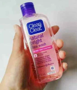 Clean & Clear Natural Bright Face Wash 100ml Free Shipping World Wide - Picture 1 of 4