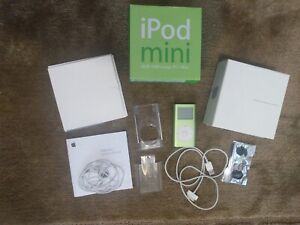 Apple iPod mini 2nd Generation Green (6GB) bundle, original box