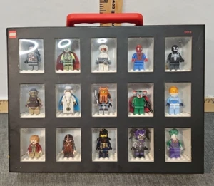 LEGO Minifigur Minifigur KONVOLUT (15) & 2013 schwarzer Koffer - Bild 1 von 24