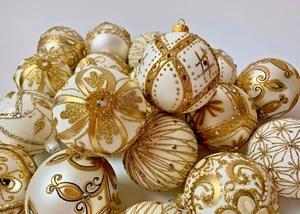 Set of 20 White and Gold Glass Ornaments – Luxury Christmas Tree Baubles Lot - Picture 1 of 19