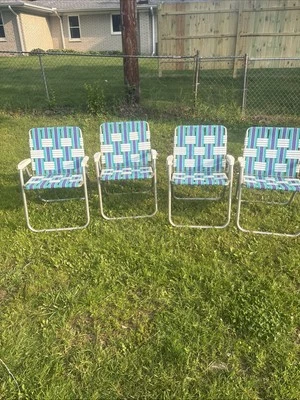 Silla de césped clásica con tela de aluminio hecha en EE. UU., púrpura, blanco y turquesa Foto 1 de 4