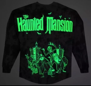 2024 Disney Haunted Mansion Spirit Jersey GITD Hitchhiking Ghosts Size M - Picture 1 of 1