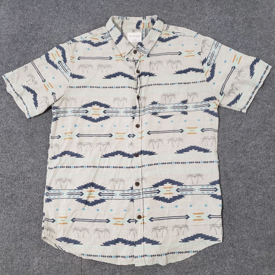 camisa masculina manga curta estampa asteca XL on the byas botão - Imagem 1 de 4