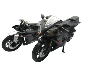 Yamaha YZF-R1 x2 1:12 Diecast Motorbikes Black and Silver Tanks 2007 NewRay Toys - Picture 1 of 21