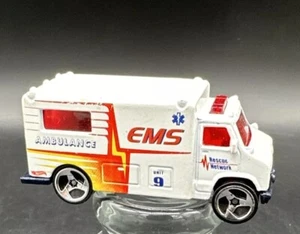 2001 RESCUE RODS Exklusiver AMBULANCE☆weiß; rot EMS; 3l☆ LOSE Hot Wheels - Bild 1 von 6