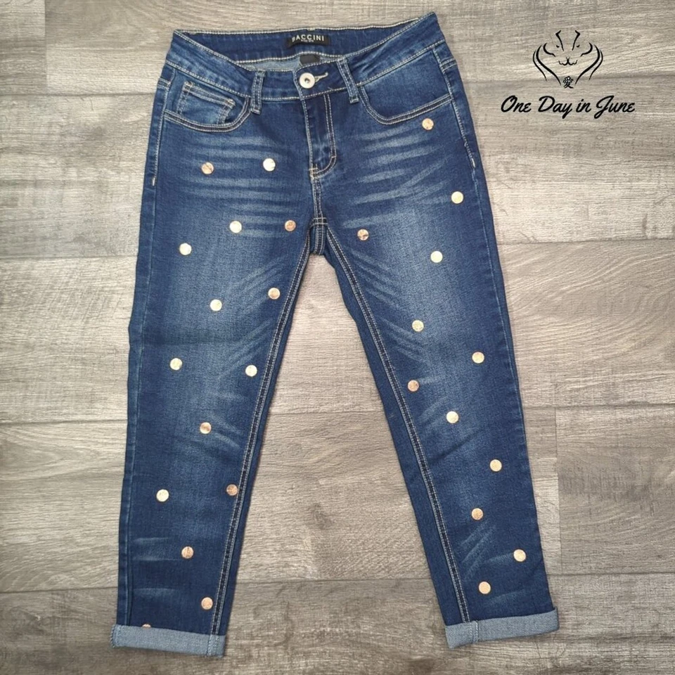 Pantalones de mezclilla recortados a lunares Baccini Petite talla 2P Foto 1 de 4