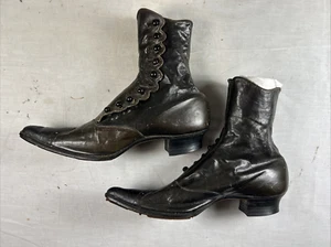 Antique VICTORIAN WICKED WITCH POINTED HIGH BUTTON BLACK  SHOES - Picture 1 of 10