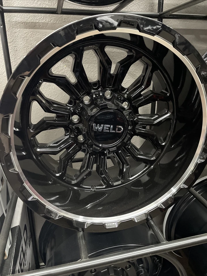 WELD Off-Road GAUNTLET W137 车轮 20x12 (-19,8x180,124.3) 黑色轮辋 4 件套 — 第 1/1 张图片