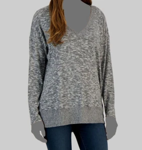 $40 Style & Co Women's Gray V-Neck Snit Top Pullover Sweater Size S - Picture 1 of 3