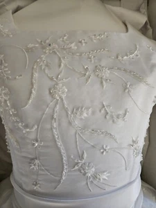 Wedding dress size 18 Ball Gown, Train And Beading - Picture 1 of 13
