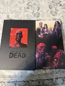 Image The Walking Dead Hardcover Volume 1 Kirkman/Moore - Picture 1 of 13