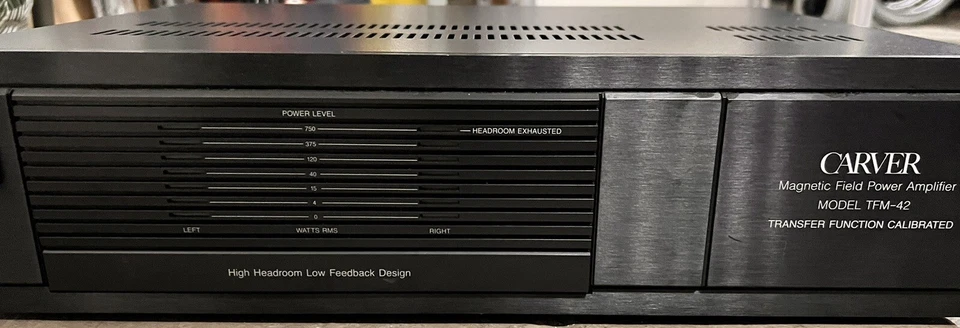 Carver TFM 42 Magnetic Field Power Amplifier - Bild 1 von 2