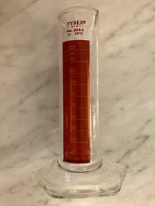 RARO Vintage PYREX LÍNEA ROJA 100ML VIDRIO Cilindro Graduado 3044 FORMA EN CUCLILLAS - Imagen 1 de 3