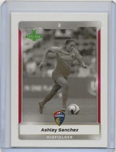 2025 Ashley Sanchez Parkside NWSL Vol 1 Black White #74 North Carolina Courage - Bild 1 von 2