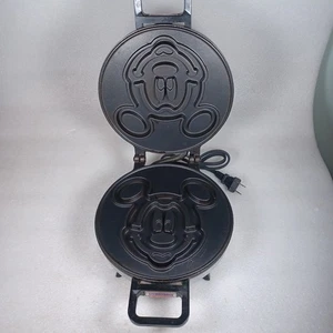 Vintage Vitantonio Mickey Mouse Waffle Iron Mickey’s Waffler model 950 Metal  - Picture 1 of 12
