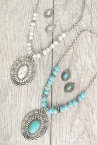 Western Oval Turquoise Concho Beaded Necklace Set - Picture 1 of 5