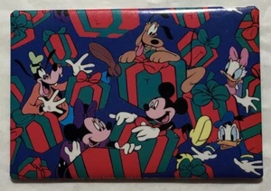 Disney Christmas Pin Mickey, Minnie, Donald, Daisy, Pluto & Goofy Rectangle (C) - Picture 1 of 3