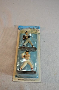 Rare BASEBALL Players Pitcher & Batter Birthday cake Candles 1997 WILTON - Picture 1 of 7