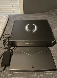 alienware 17 r3 2.60 GHz 16 GB RAMM i7- 6700 HQ CPU GTX 970 M with Original Box - Picture 1 of 10