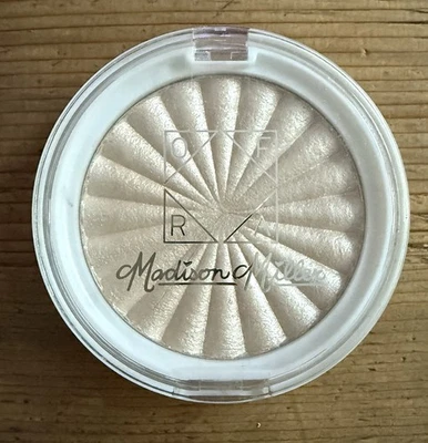 OFRA Madison Miller Highlighter MOONDANCE 0.35 oz / 10 g Full Size NWOB - Image 1 of 3
