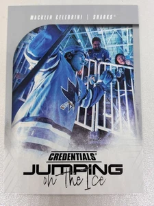 24-25 Credenciales Macklin Celebrini Saltando sobre el Hielo JI-MC Tiburones de San José - Imagen 1 de 2