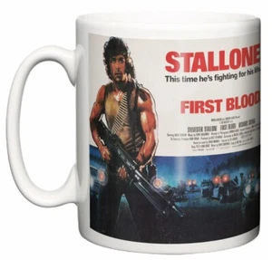 Primera escena de póster de la película de sangre 1982 Sylvester Stallone café té 11 oz taza regalo - Imagen 1 de 4