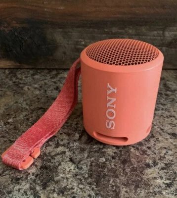 Altavoz Bluetooth Sony SBX-13 Extra Bass Mini Rosa Coral Usado Foto 1 de 4