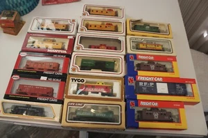 HO Scale Lot of 16 Cars Rolling Stock Most NIB. As Shown. FREE SHIPPING. - Picture 1 of 7