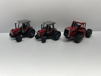 Juego de 3 tractores de juguete agrícolas Massey Ferguson MF 3140, 3140 dobles y 4880 - Caja #11 Foto 1 de 4