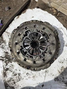 Audi A4 A5 B8 2.0tfsi Luk Clutch Kit Flywheel 2007-2015 124043710 - Picture 1 of 3