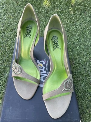 Tacón Carlos Santana vintage talla 8 gris claro  Foto 1 de 4