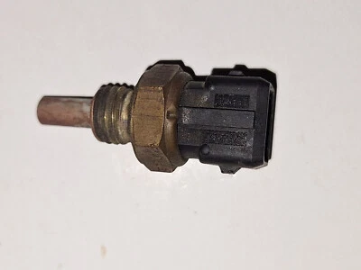 Sensor de temperatura del agua refrigerante 55240131A fabricante de equipos originales Ducati 748 916 996 998 ST4s ST4s Foto 1 de 3