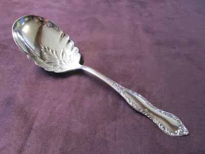 U S PLATA TRES bayas o cuchara grande para servir placa de plata sin monograma B Foto 1 de 4