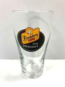 Vaso de tiro de ron Bundaberg 14 cm Bundaberg & Cola extra frío RARO COMO NUEVO - Imagen 1 de 8