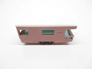 MATCHBOX LESNEY 23 TRAILER CARAVAN PINK - Picture 1 of 6