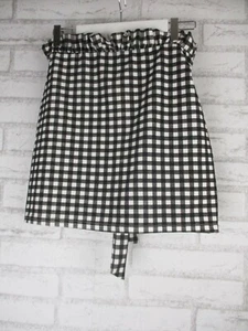 Boohoo Night Gingham womens crepe paperbag & tie mini skirt 16 black BNWT - Picture 1 of 9