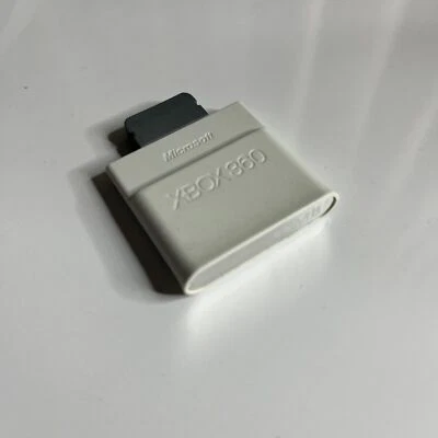 Genuine Official Microsoft Xbox 360 64MB Memory Card X807259-002 - Image 1 of 4